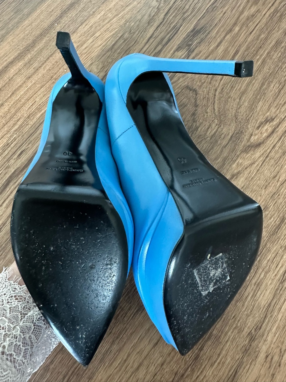 Saint Laurent Bright Blue Leather Pointed Pumps - Picture 3 of 3